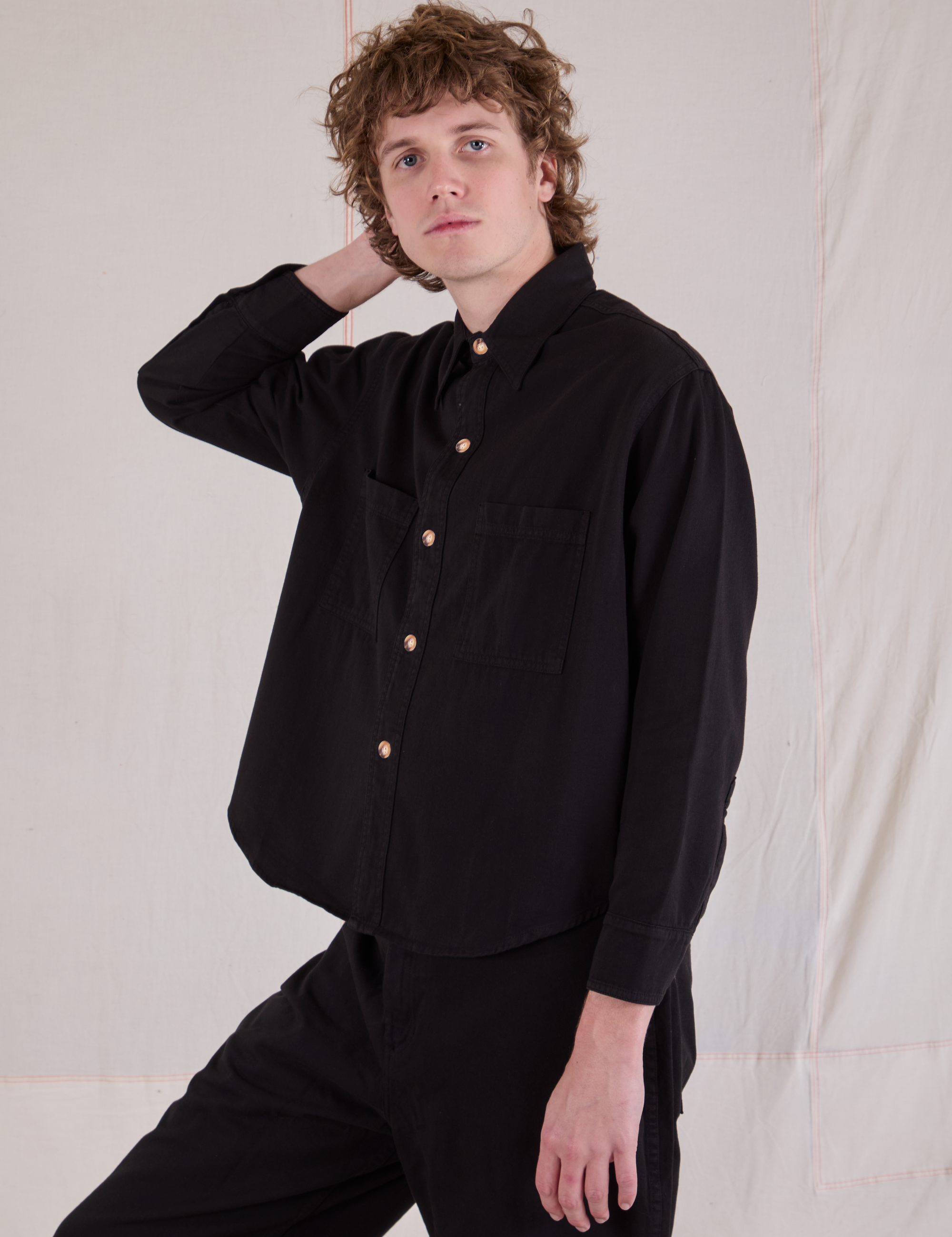 Cropped Overshirt in Basic Black angled front view on Quinn