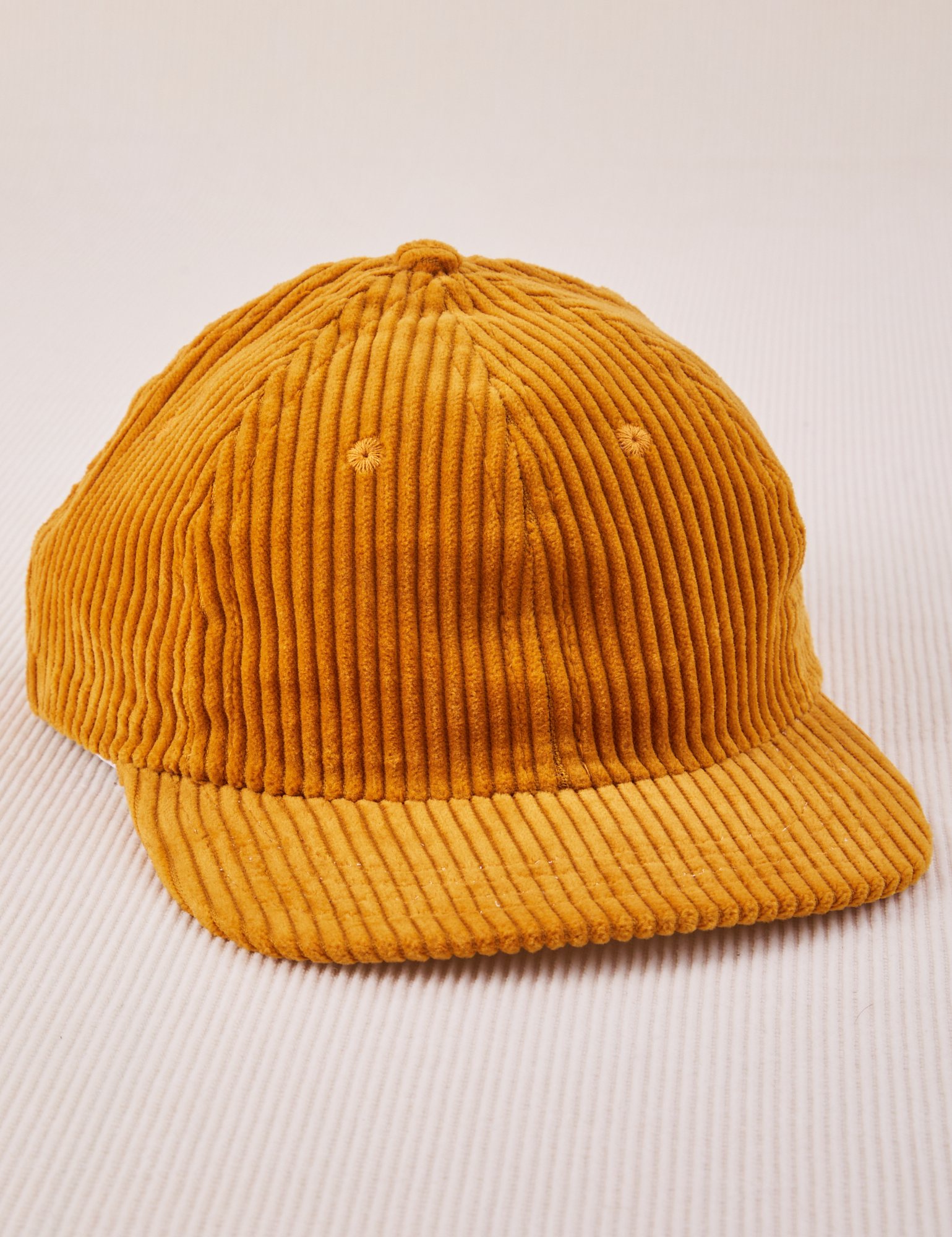 Dugout Corduroy Hat in Spicy Mustard