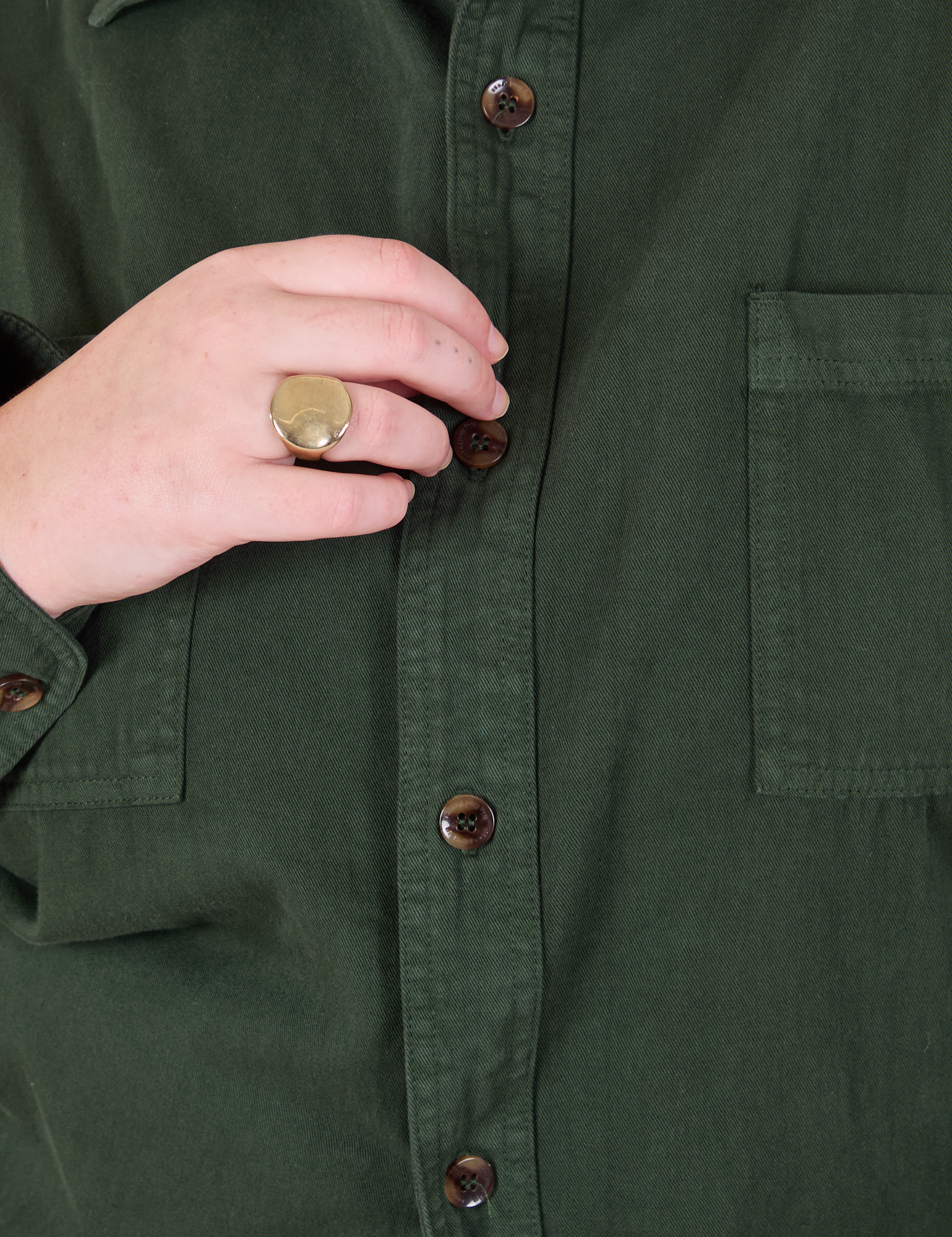 Twill Overshirt in Swamp Green front close up on Juliet