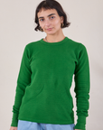 Soraya is wearing Honeycomb Thermal in Forest Green