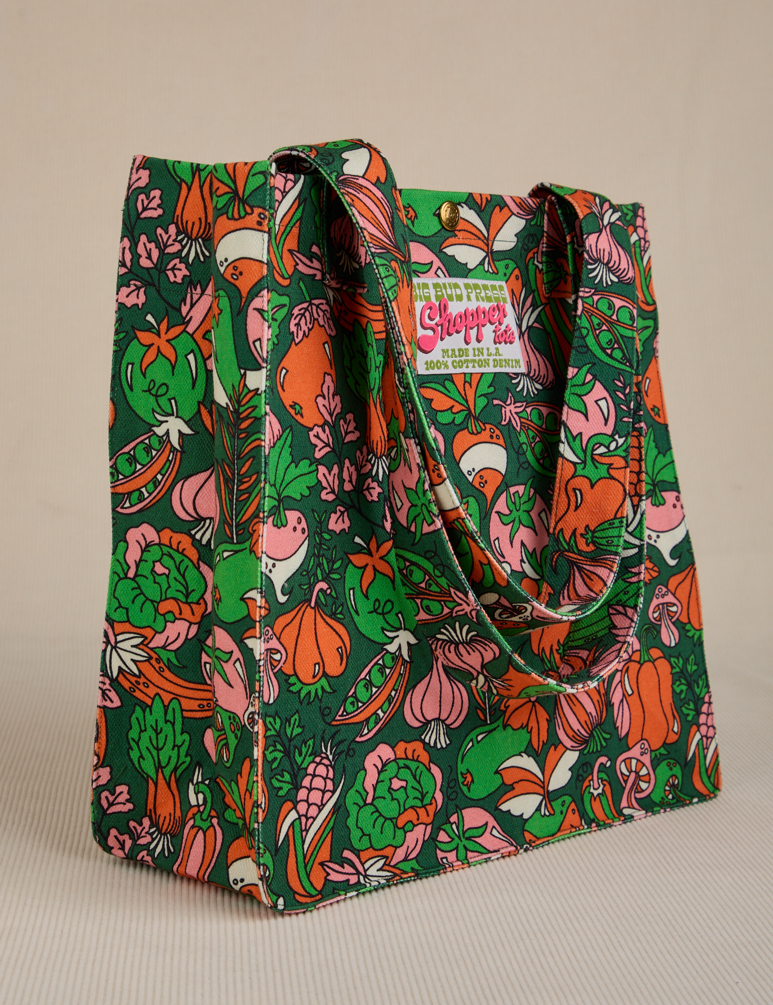 Kitchen Collection Printed Shopper Tote angled view