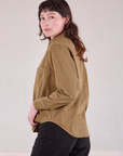 Cropped Overshirt in Desert Brown side view on Alex