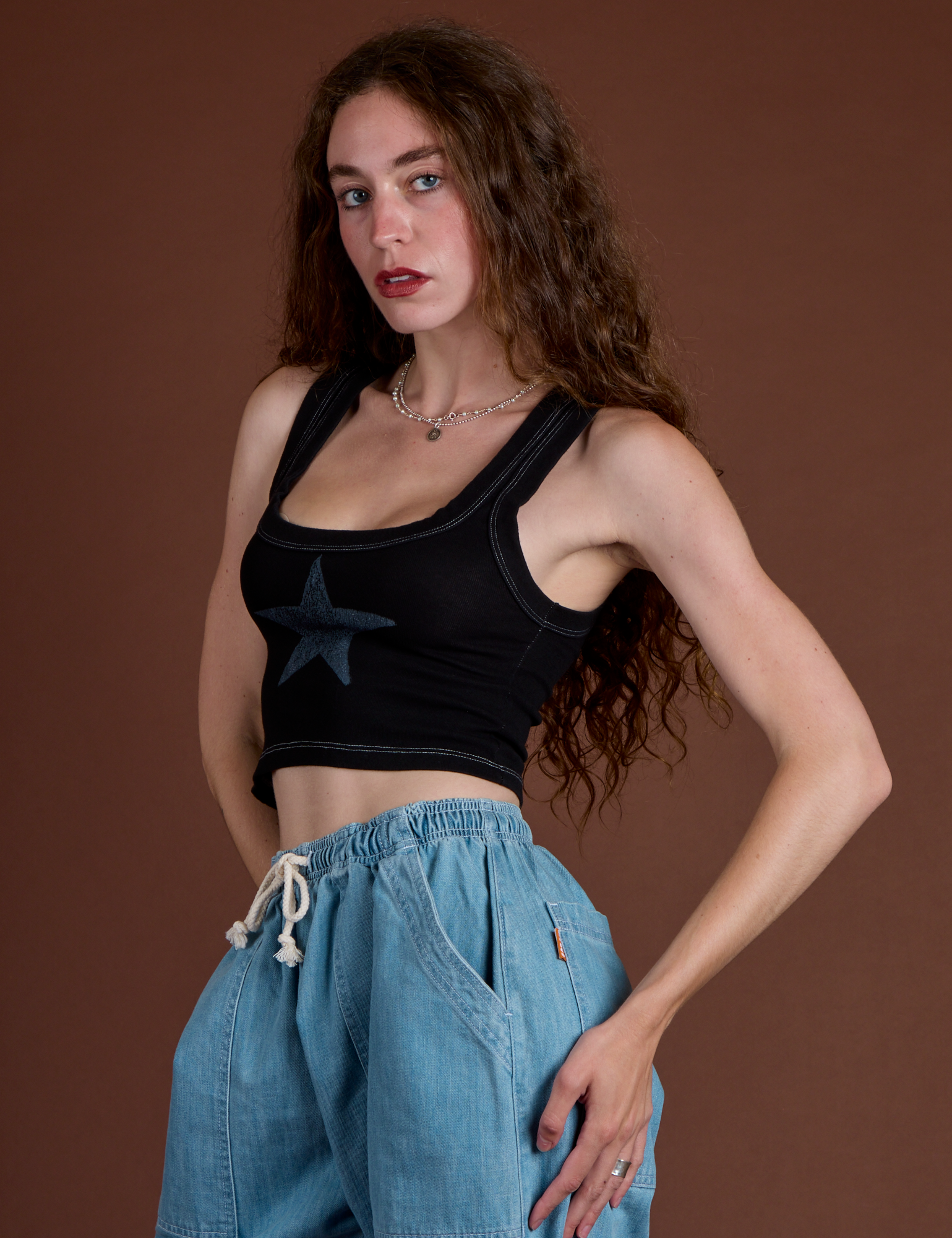 Icon Cropped Tank - Black Star