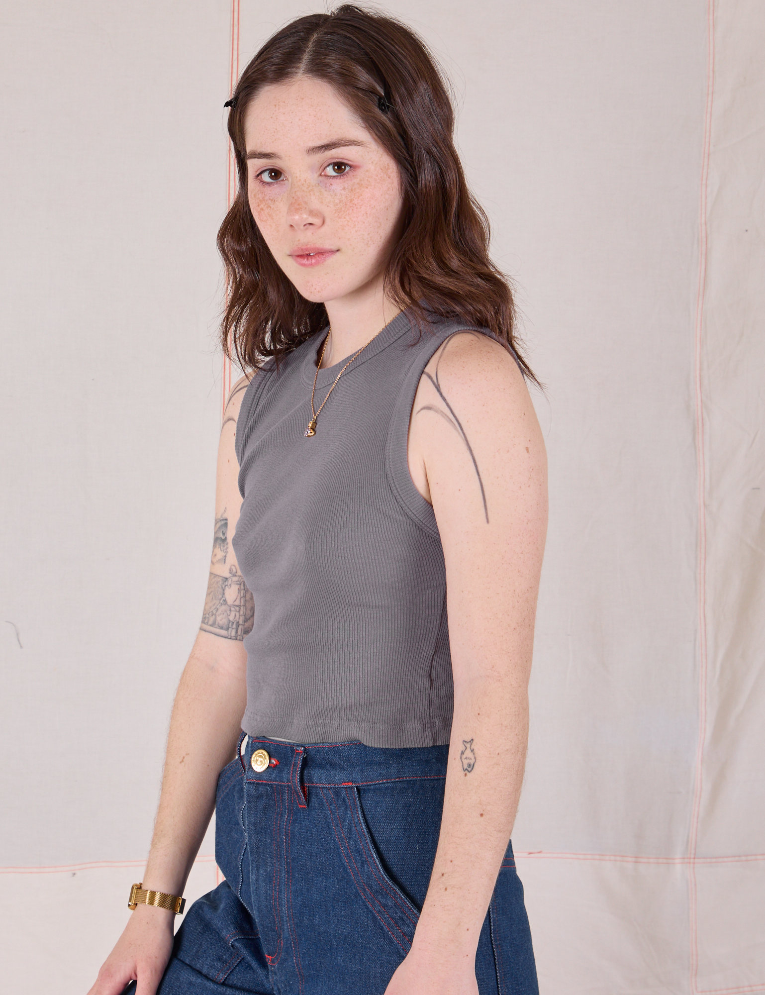 Muscle Tee in Washed Grey side view on Hana