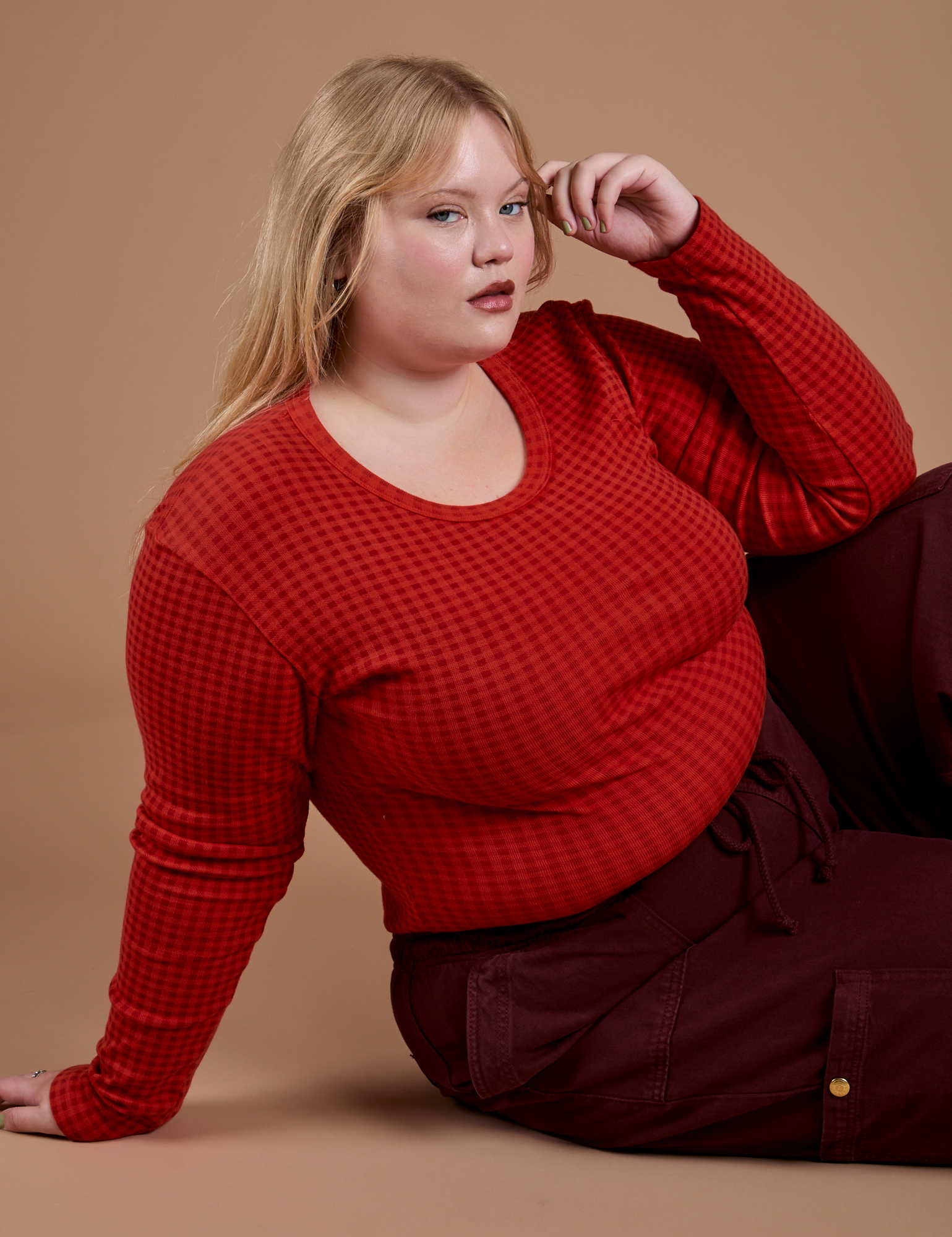 Gingham Long Sleeve Baby Tee in Mustang Red worn by Juliet