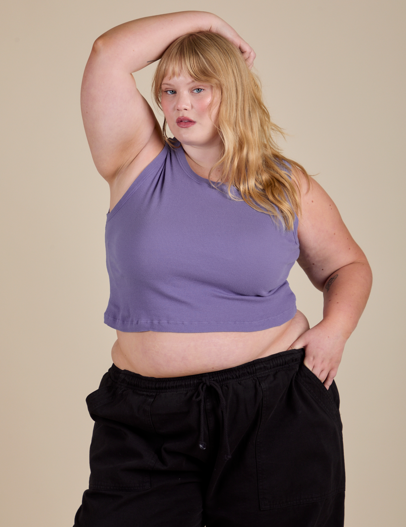 Muscle Tee in Faded Grape on Juliet