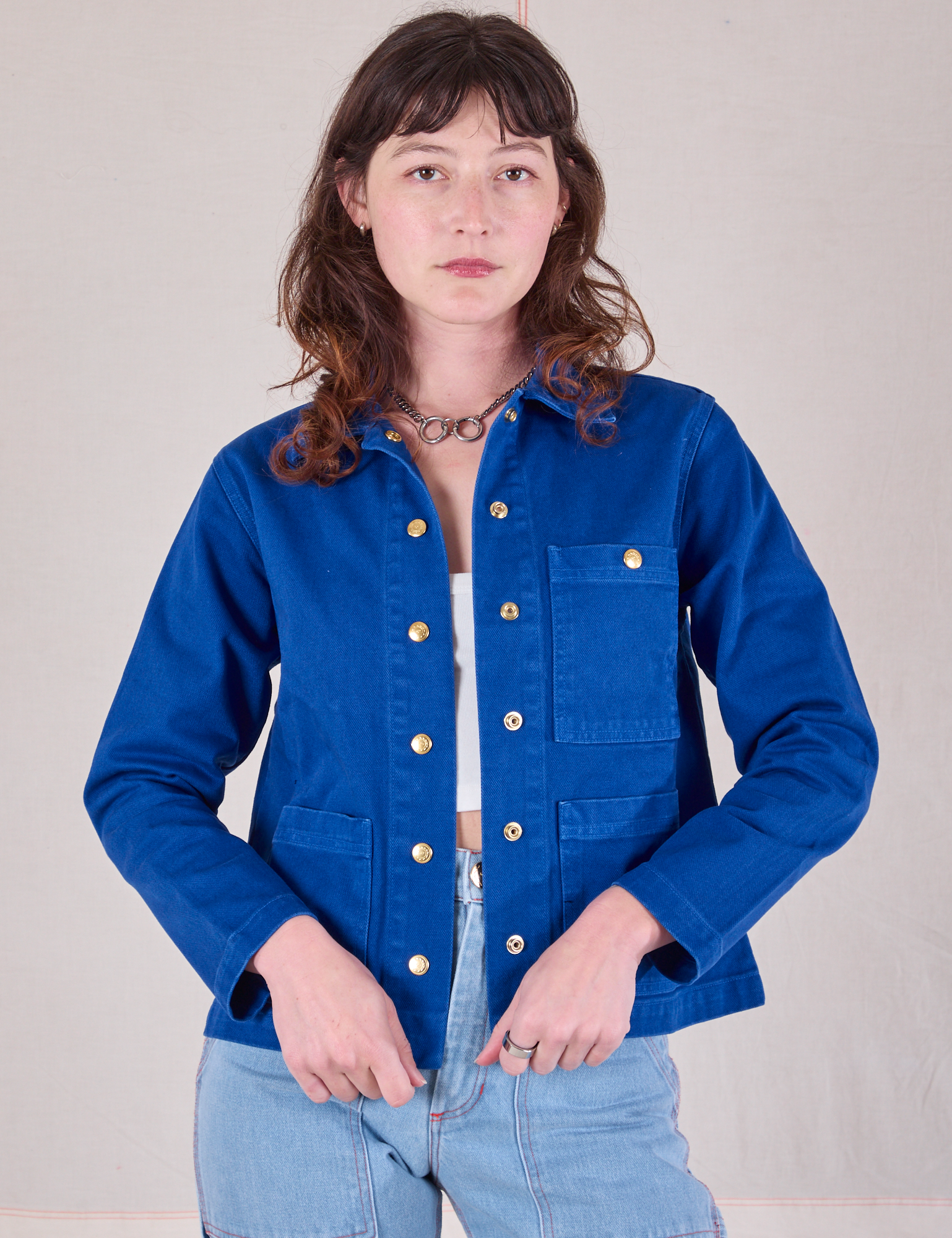 Alex is 5&#39;8&quot; and wearing P Denim Work Jacket in Royal Blue