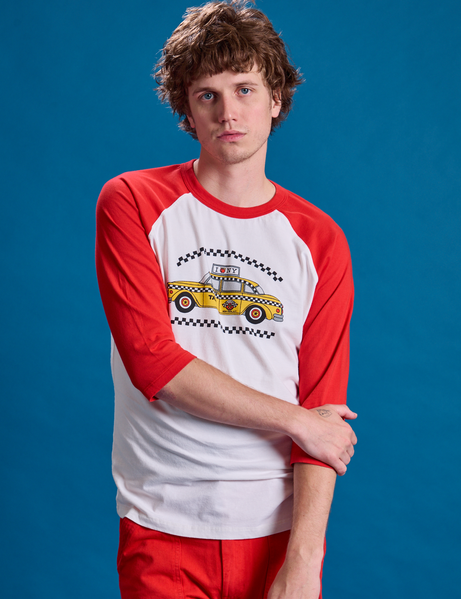Taxi Raglan Tee in NYC worn by Quinn