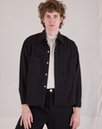 Quinn is wearing Cropped Overshirt in Basic Black