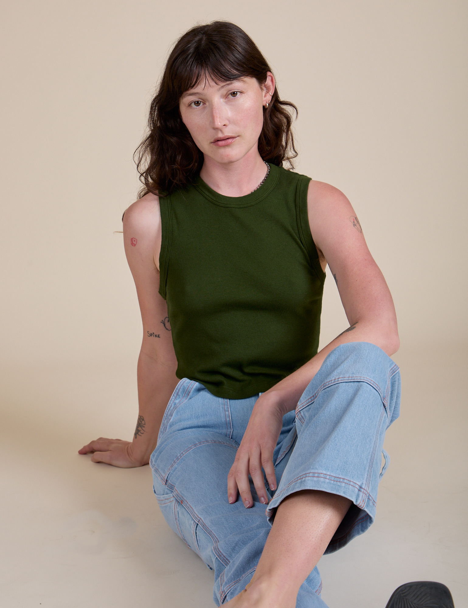 Muscle Tee in Evergreen on Alex