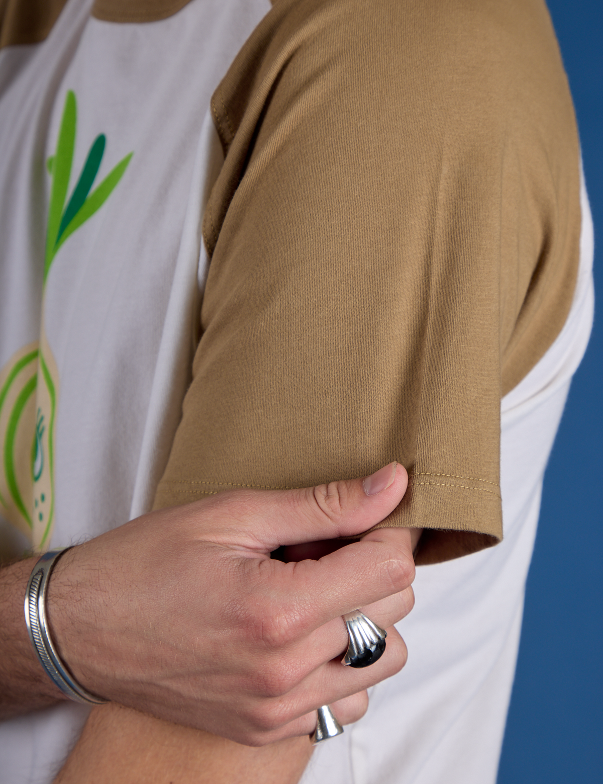 Produce Raglan Tee in Onion sleeve close up