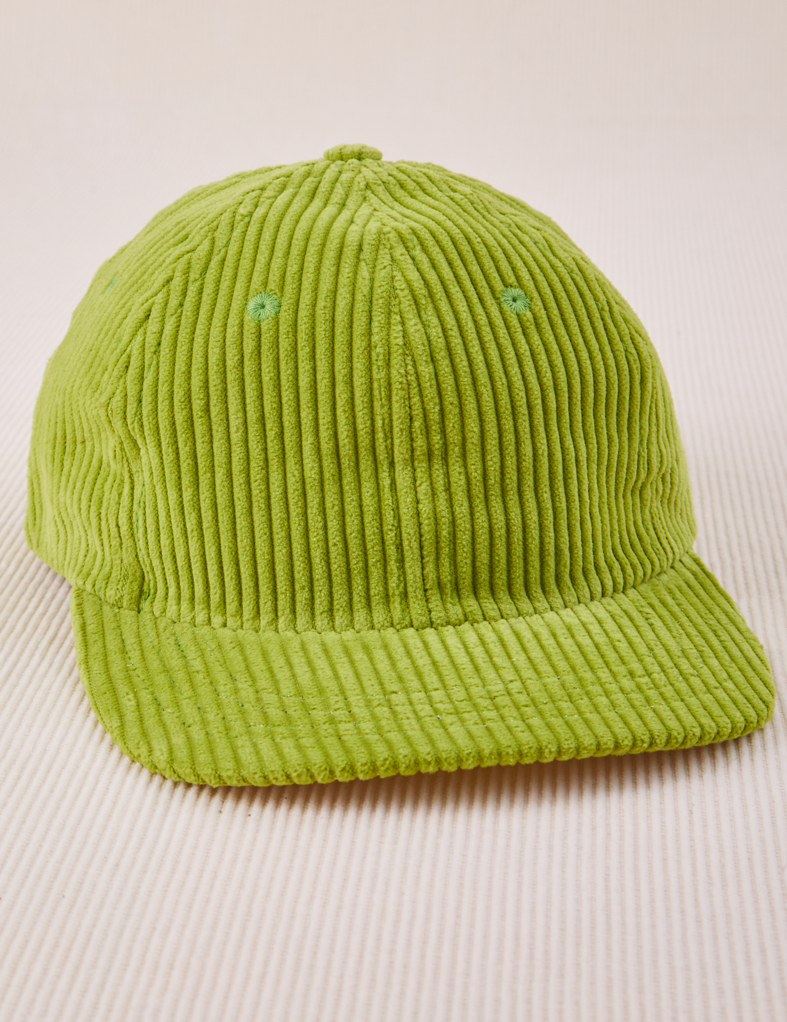 Dugout Corduroy Hat in Gross Green