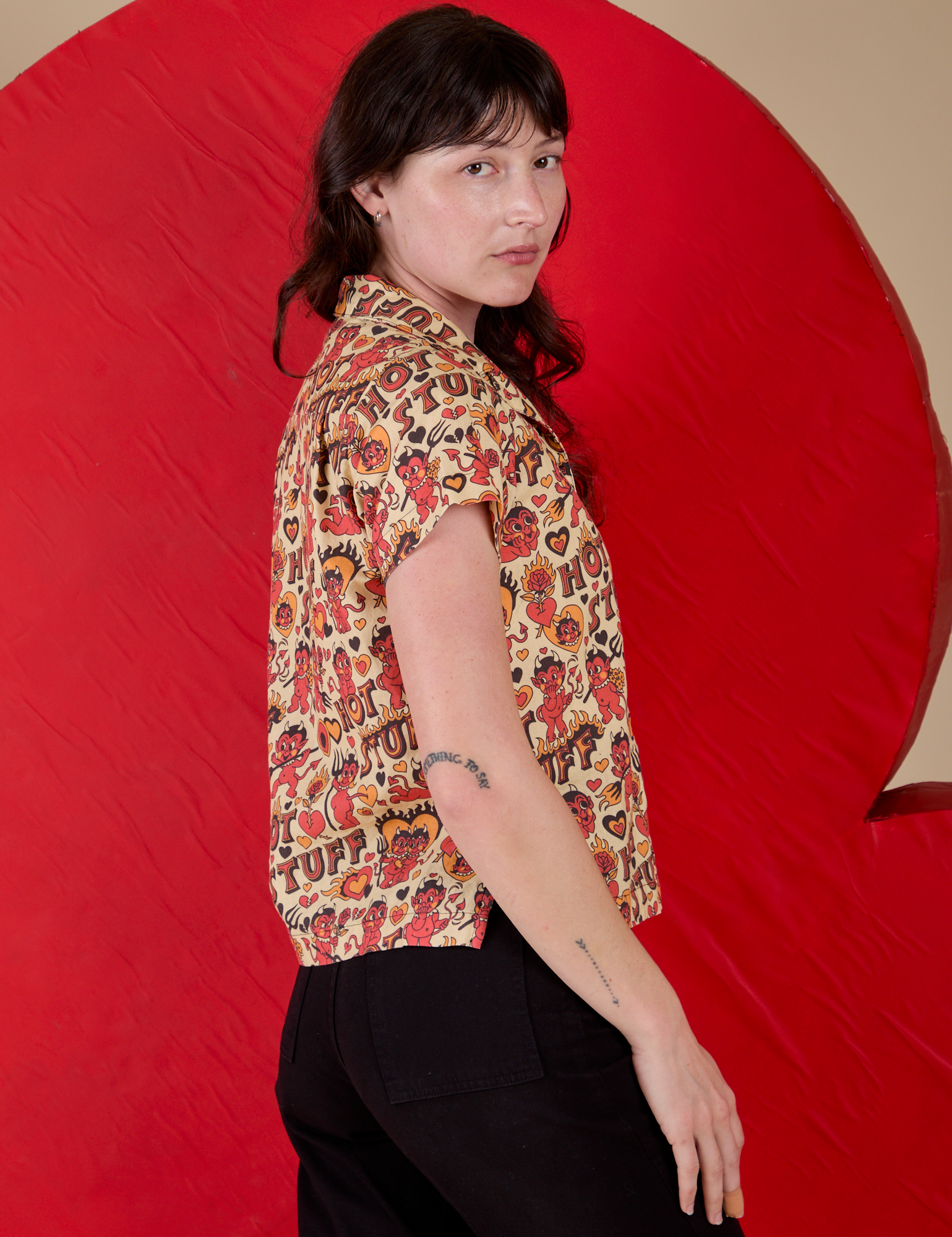 Side view of Hot Stuff Print Pantry Button-Up on Alex