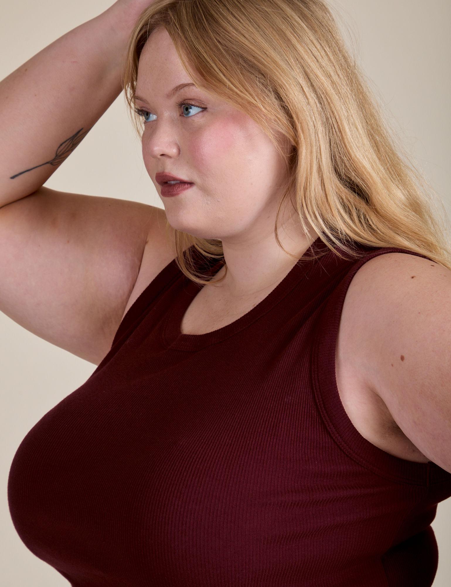 Muscle Tee in Red Wine side view close up on Juliet