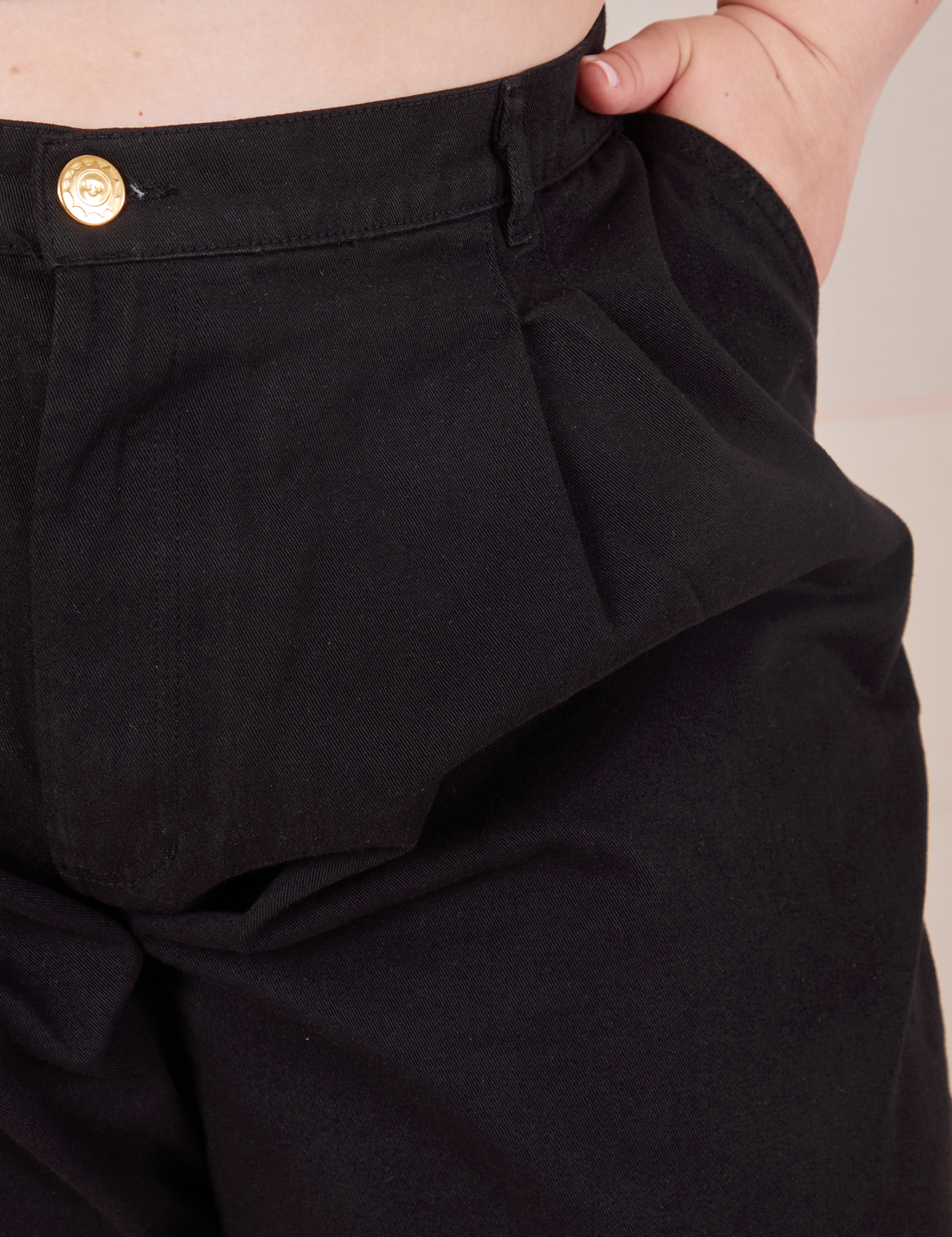 Front close up of Heavyweight Trousers in Basic Black on Ashley