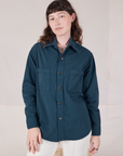 Alex is 5’8” and wearing P Twill Overshirt in Lagoon