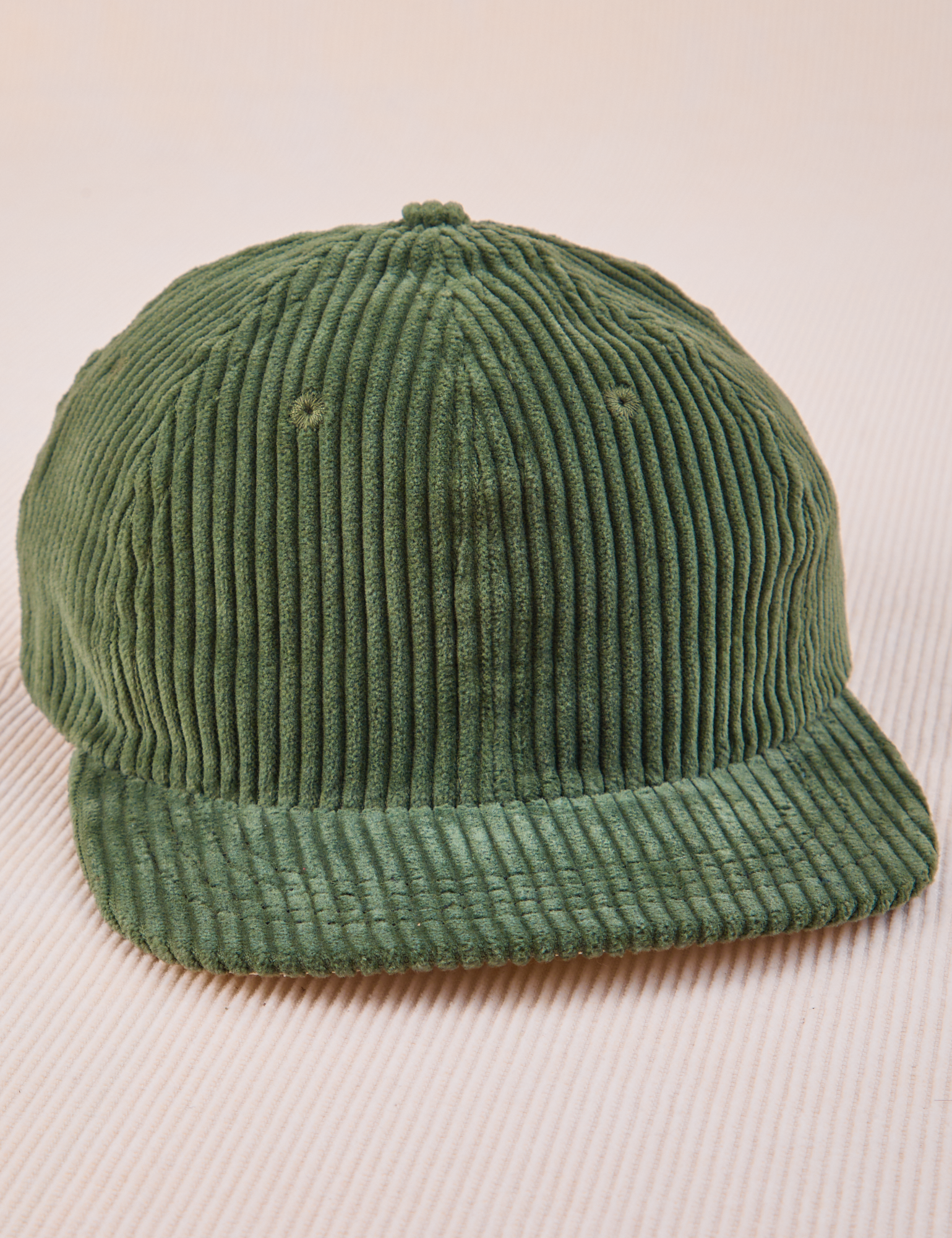 Dugout Corduroy Hat in Emerald Green