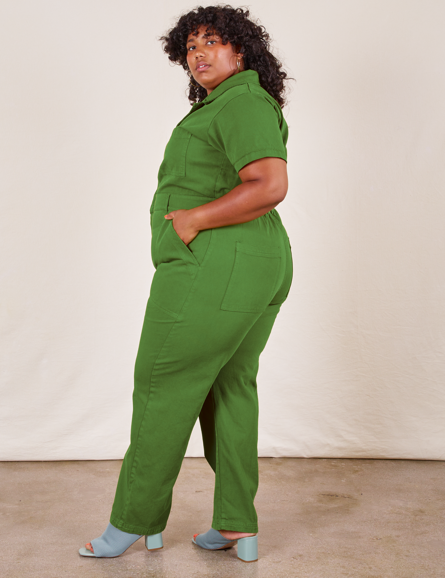 Jumpsuits for plus 2024 size apple shape