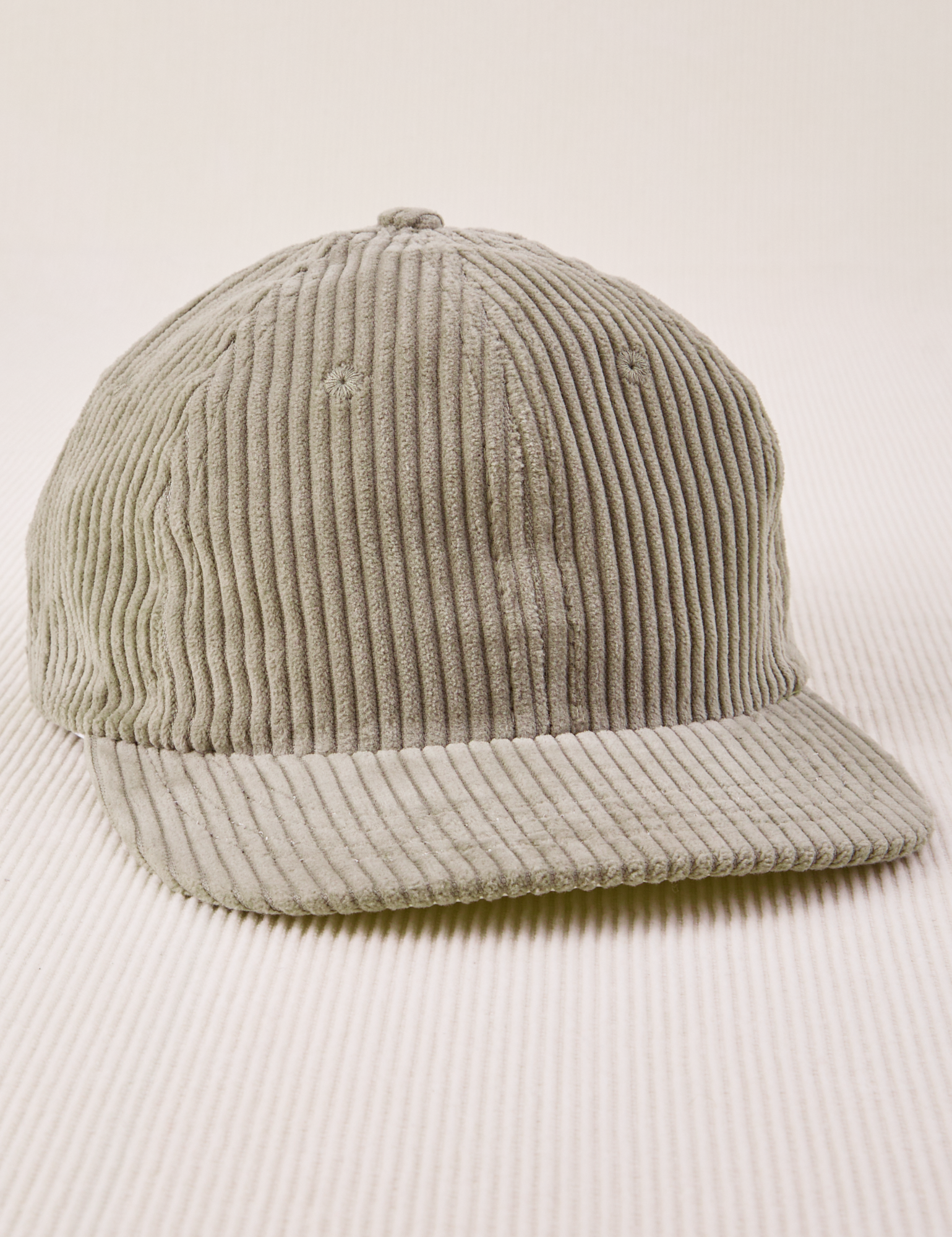 Dugout Corduroy Hat in Khaki Grey