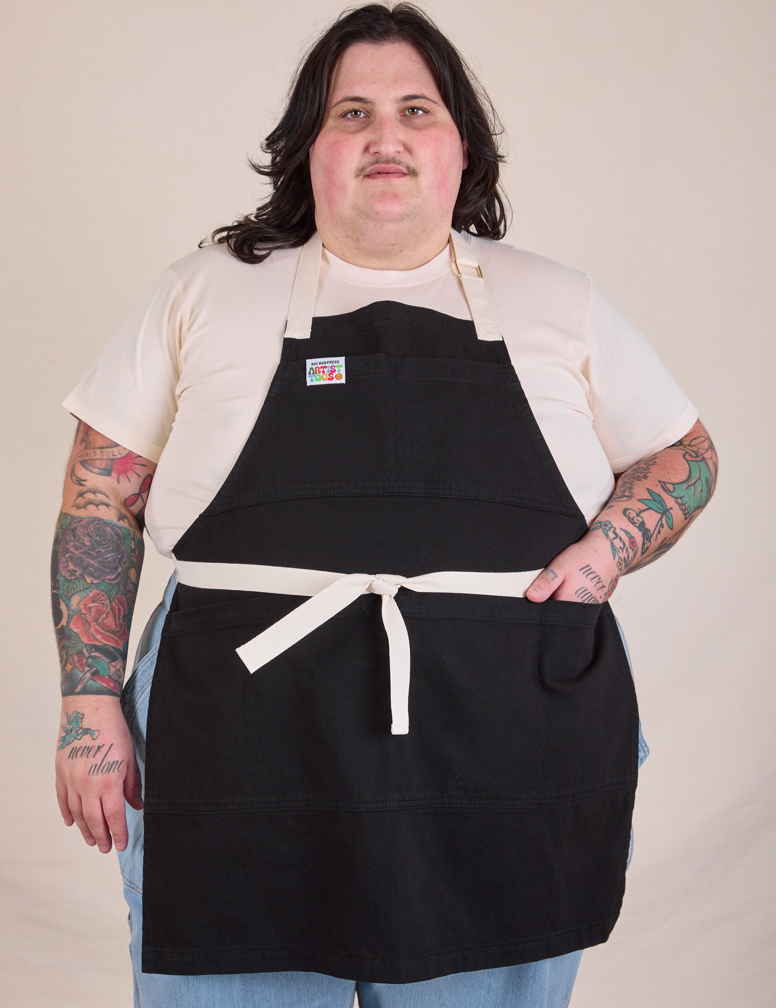 Full Denim Apron in Basic Black worn by Sam