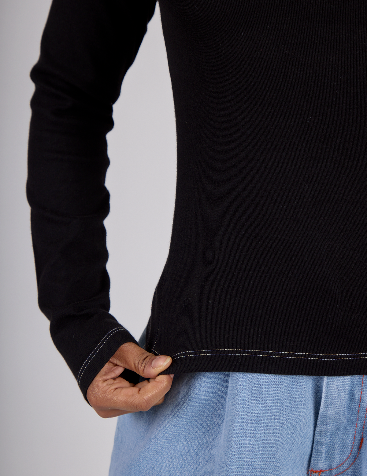 Porthole Long Sleeve Tee - Basic Black