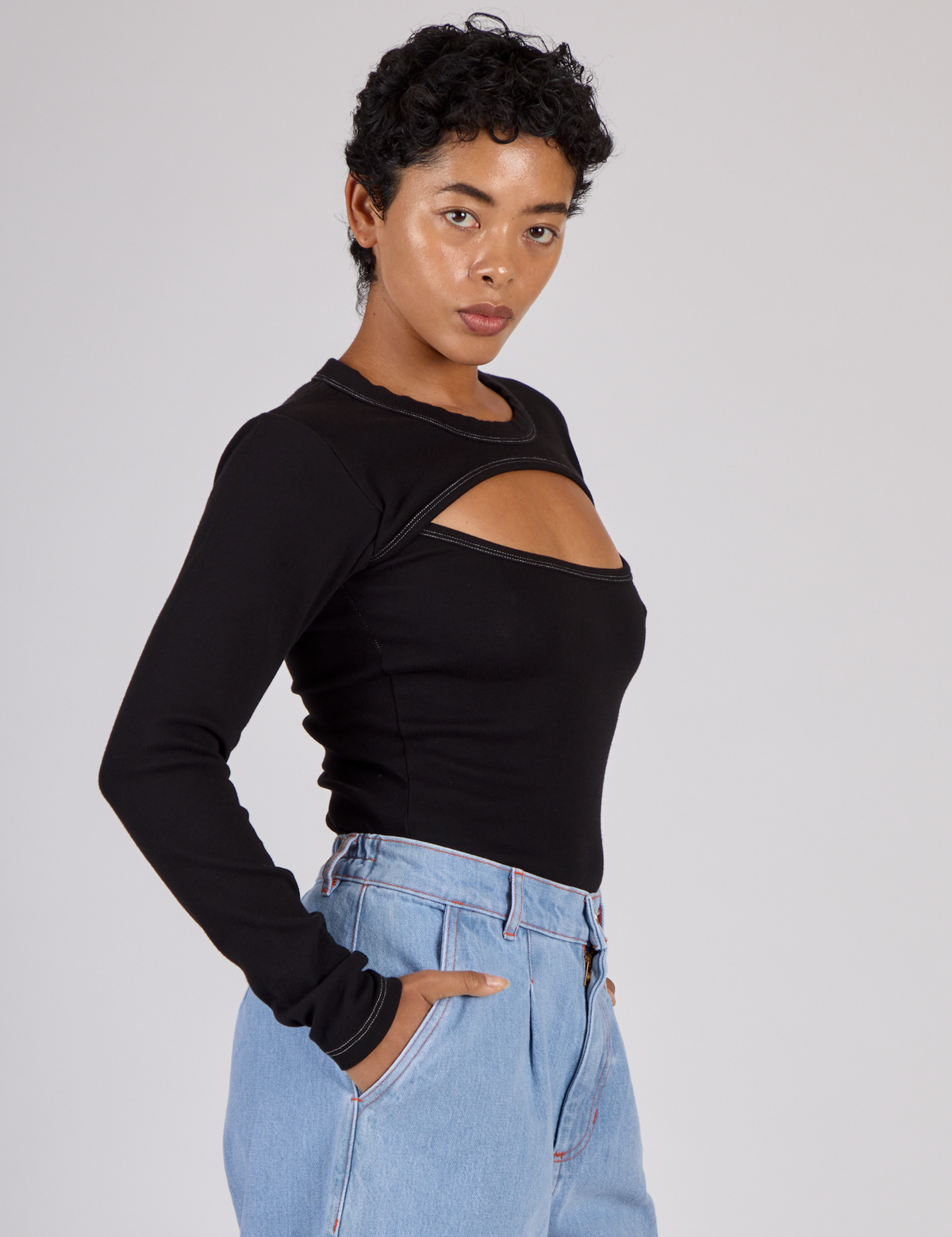 Porthole Long Sleeve Tee - Basic Black