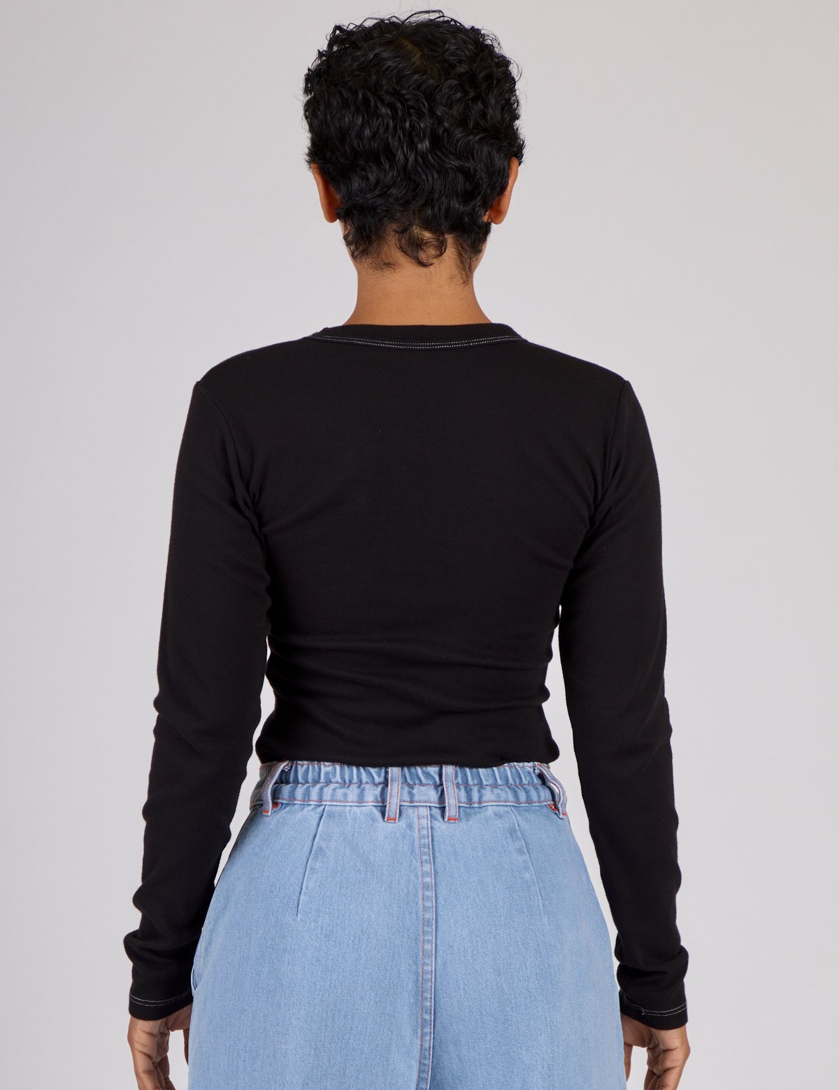 Porthole Long Sleeve Tee - Basic Black