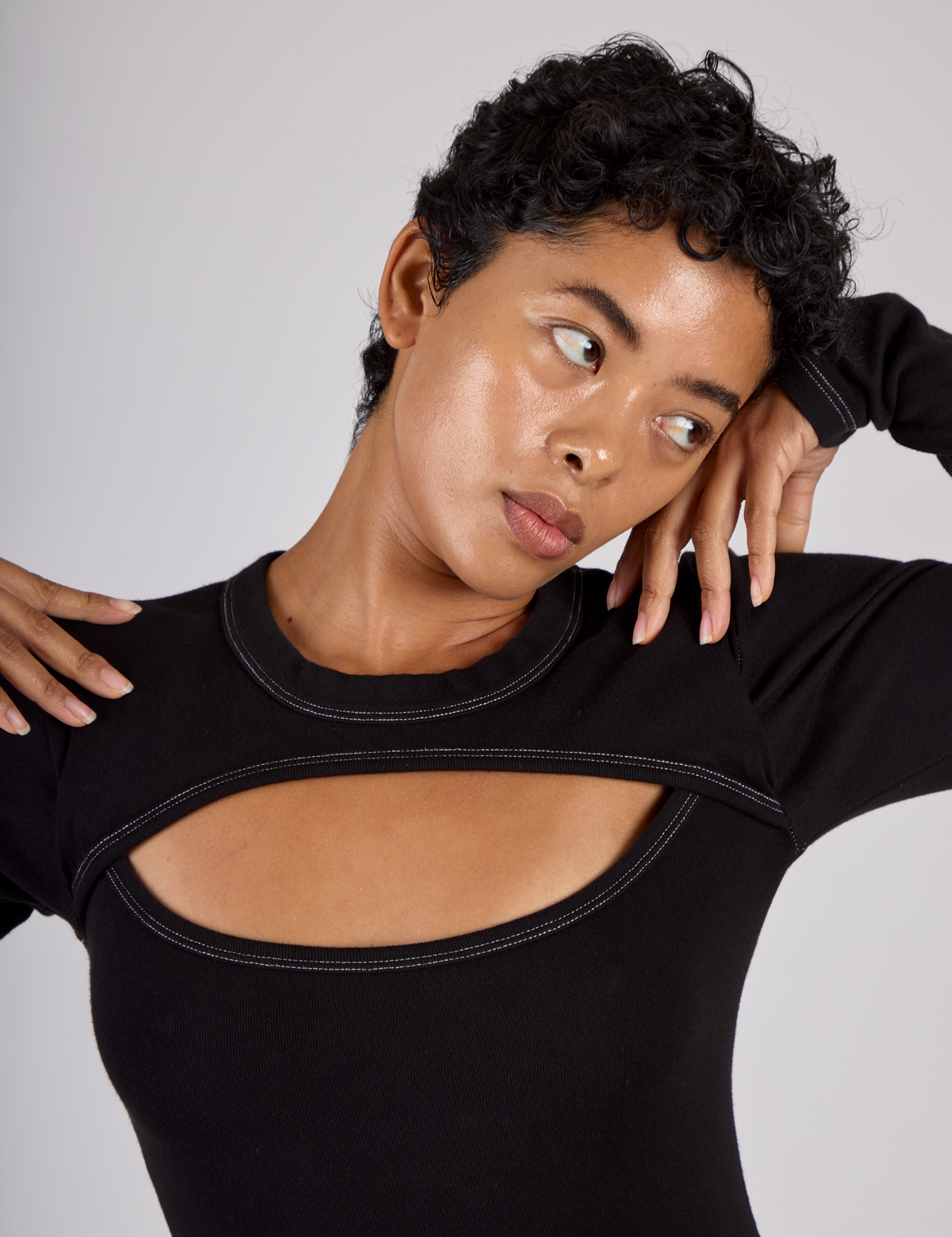 Porthole Long Sleeve Tee - Basic Black