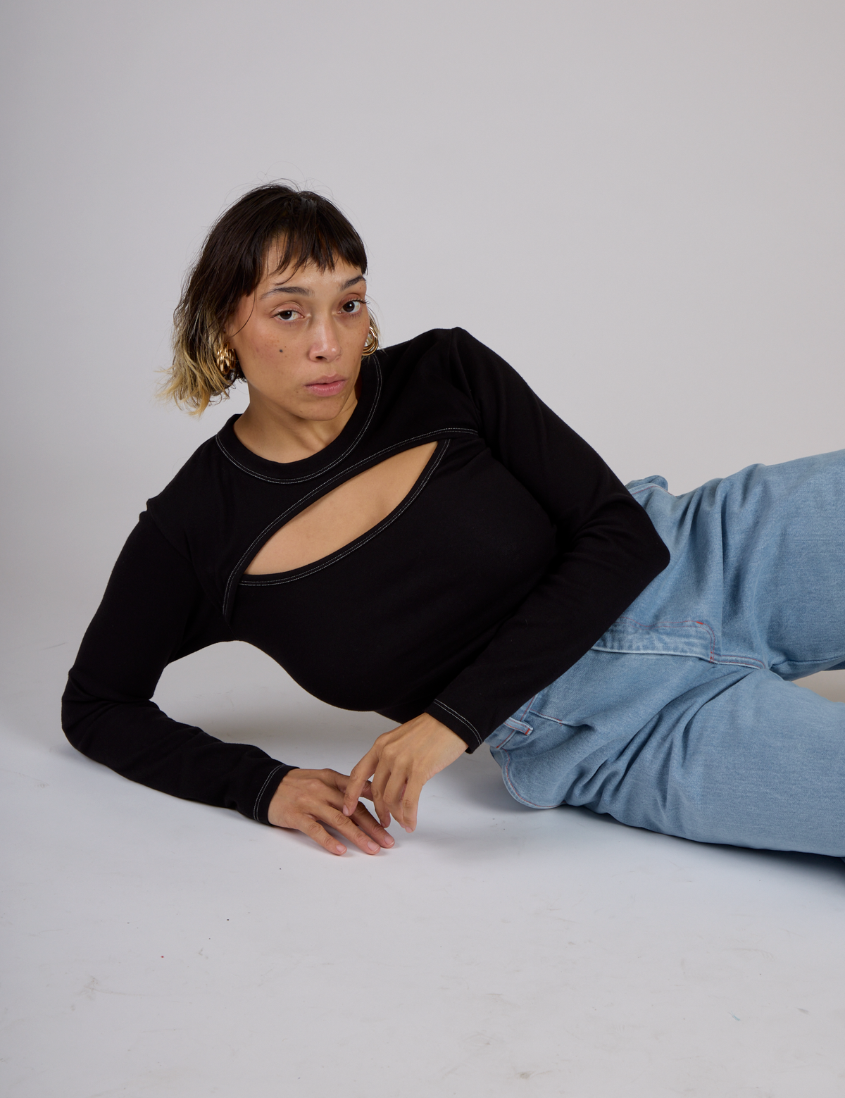Porthole Long Sleeve Tee - Basic Black