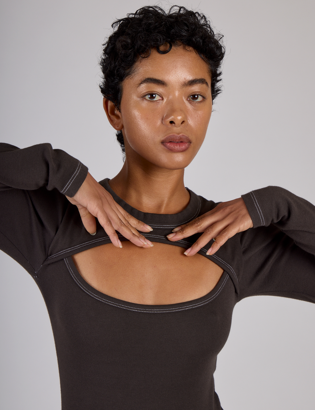 Porthole Long Sleeve Tee - Espresso Brown