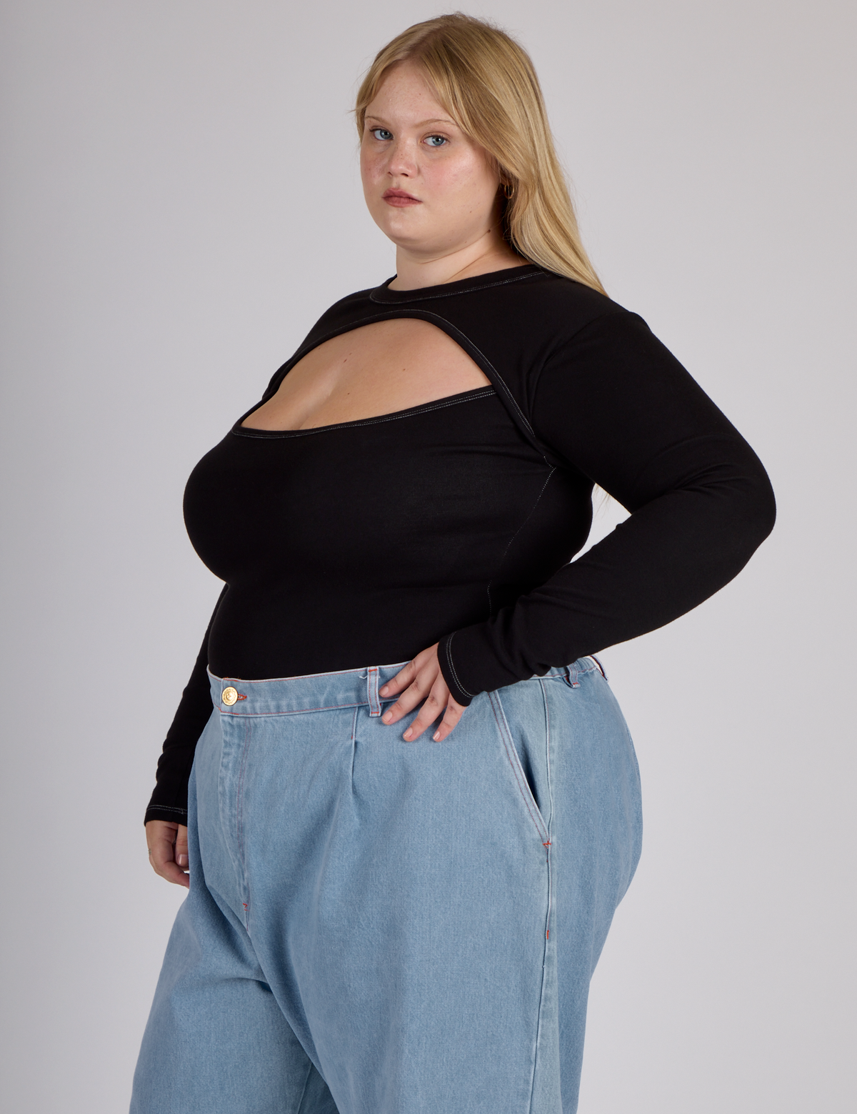 Porthole Long Sleeve Tee - Basic Black