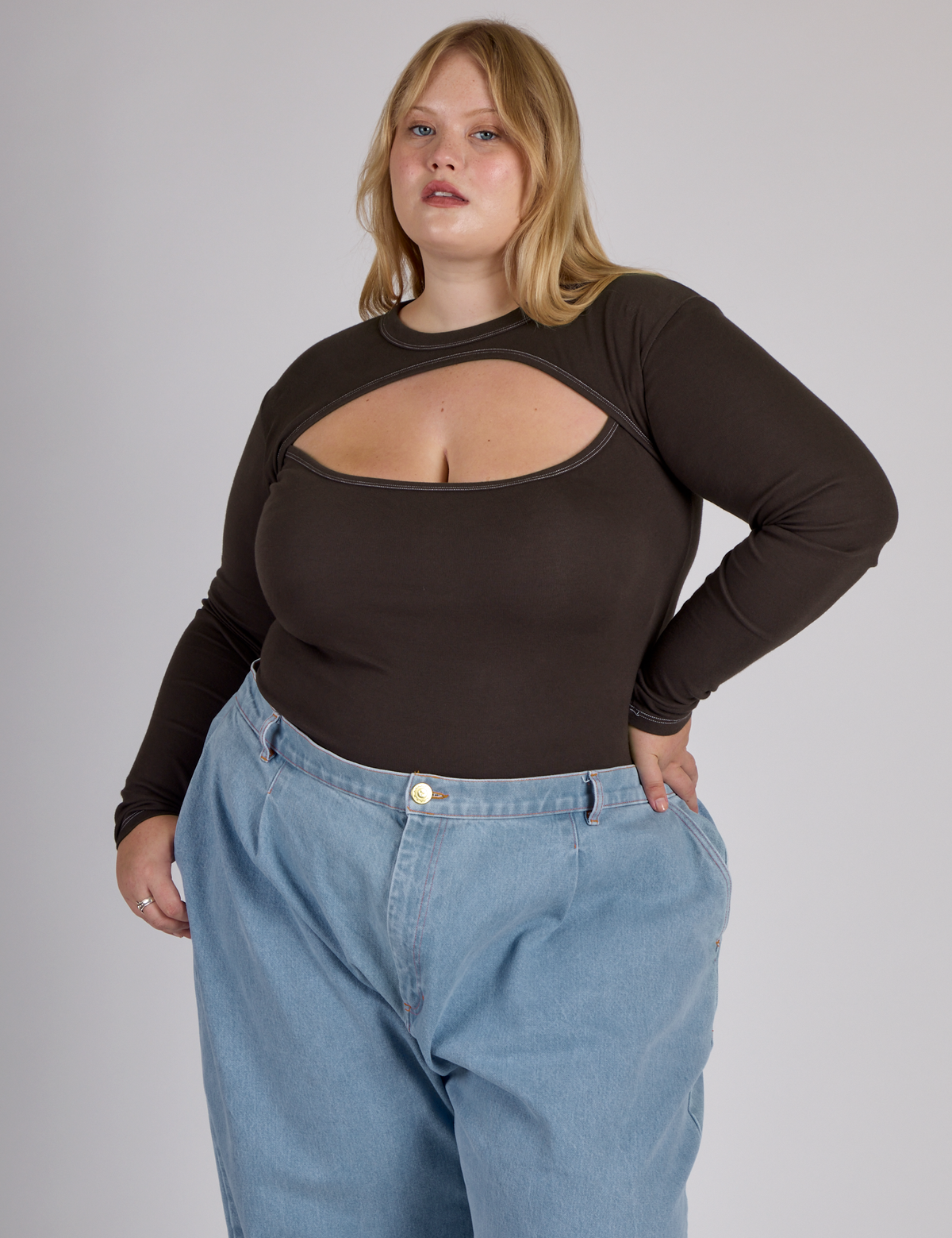 Porthole Long Sleeve Tee - Espresso Brown