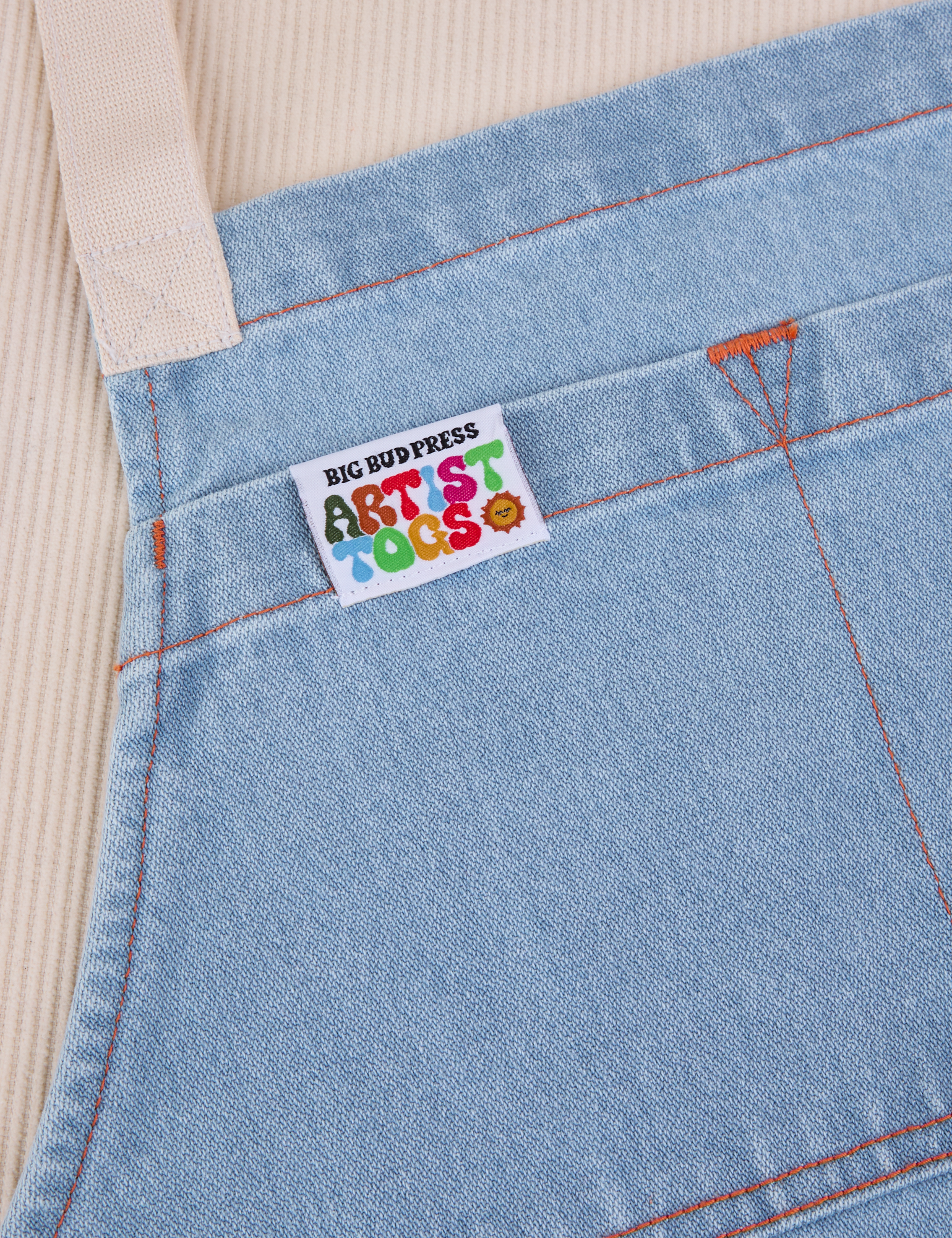 Full Indigo Denim Apron in light wash close up