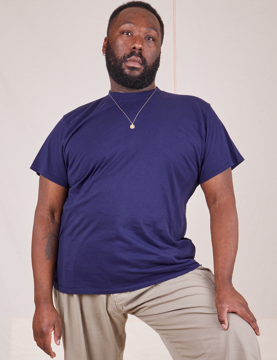 The Organic Vintage Tee in Navy Blue on Eli