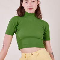 Alex is wearing size P 1/2 Sleeve Essential Turtleneck in Bright Olive