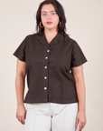 Faye is wearing Pantry Button-Up in Espresso Brown