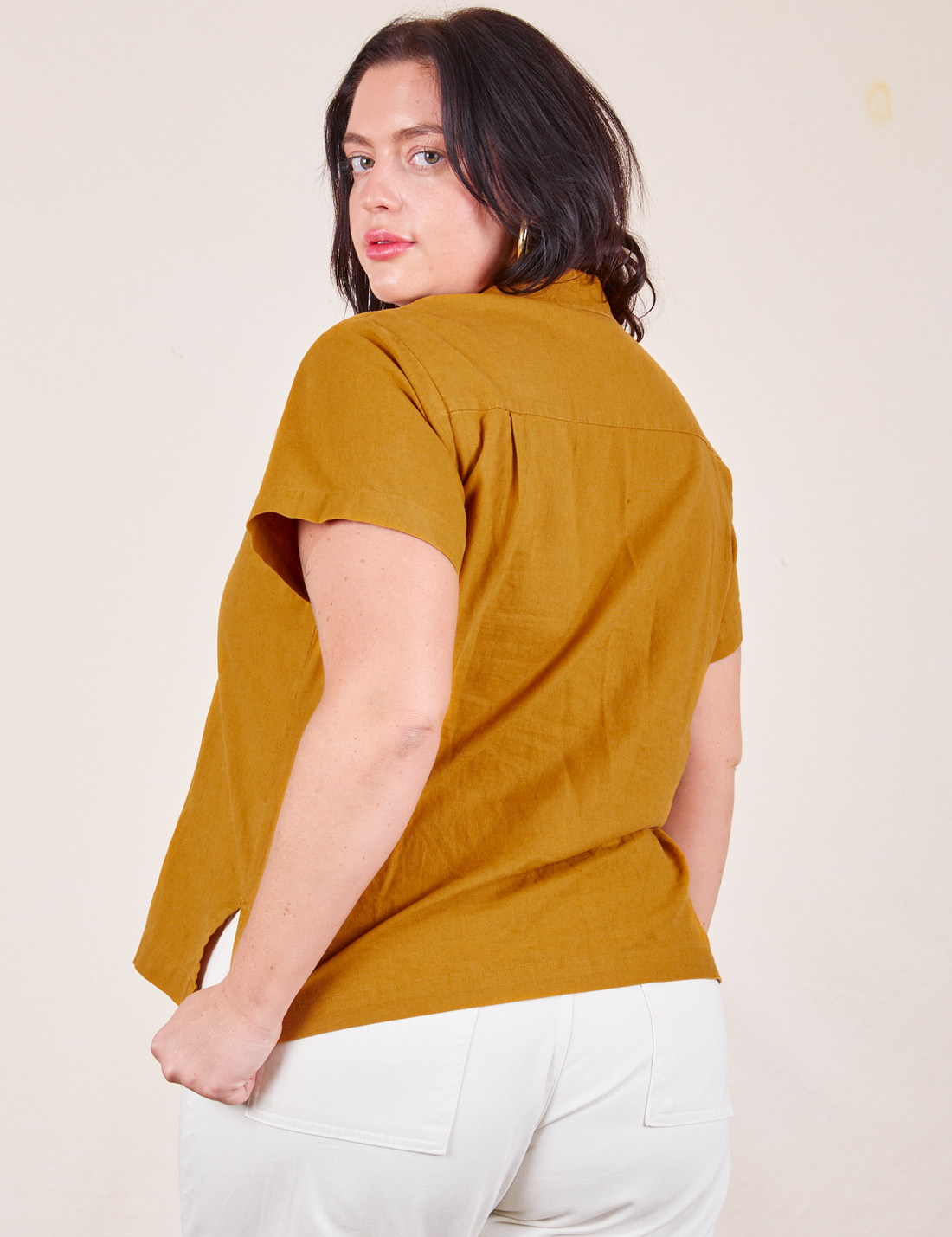 Pantry Button-Up in Spicy Mustard back view on Faye wearing vintage off-white Western Pants