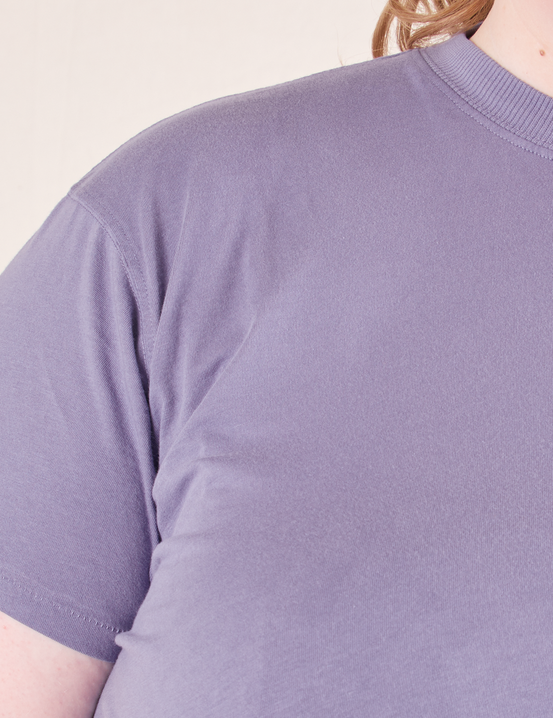 The Organic Vintage Tee in Faded Grape front close up on Catie