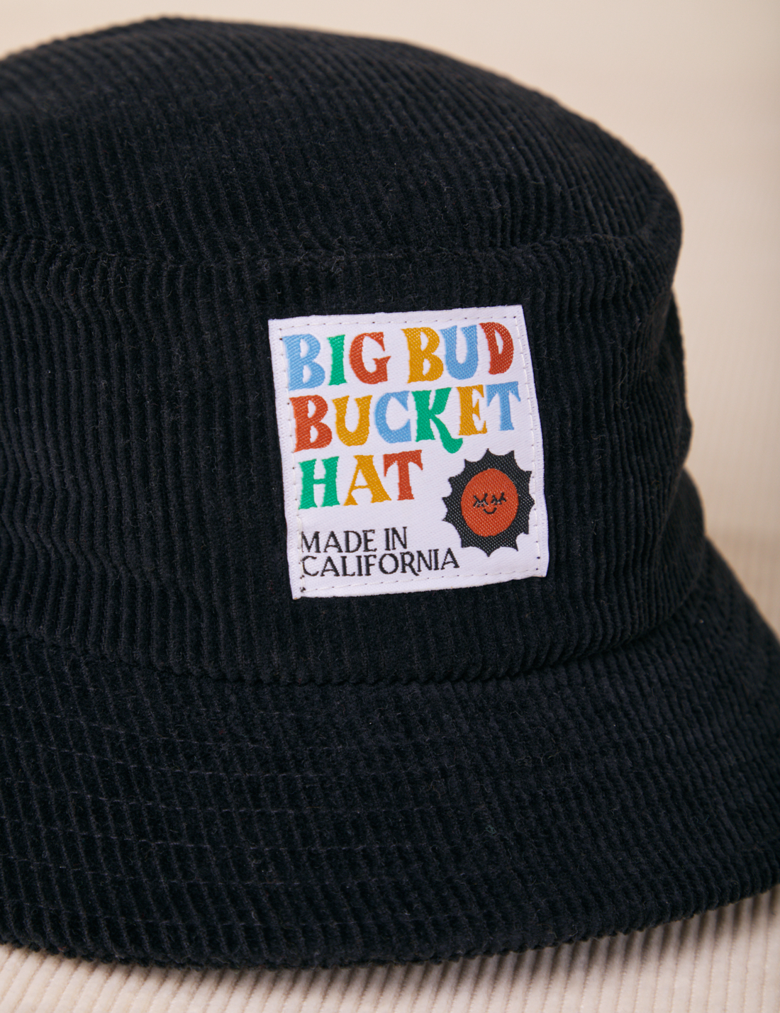 Big Bud Bucket Hat in black
